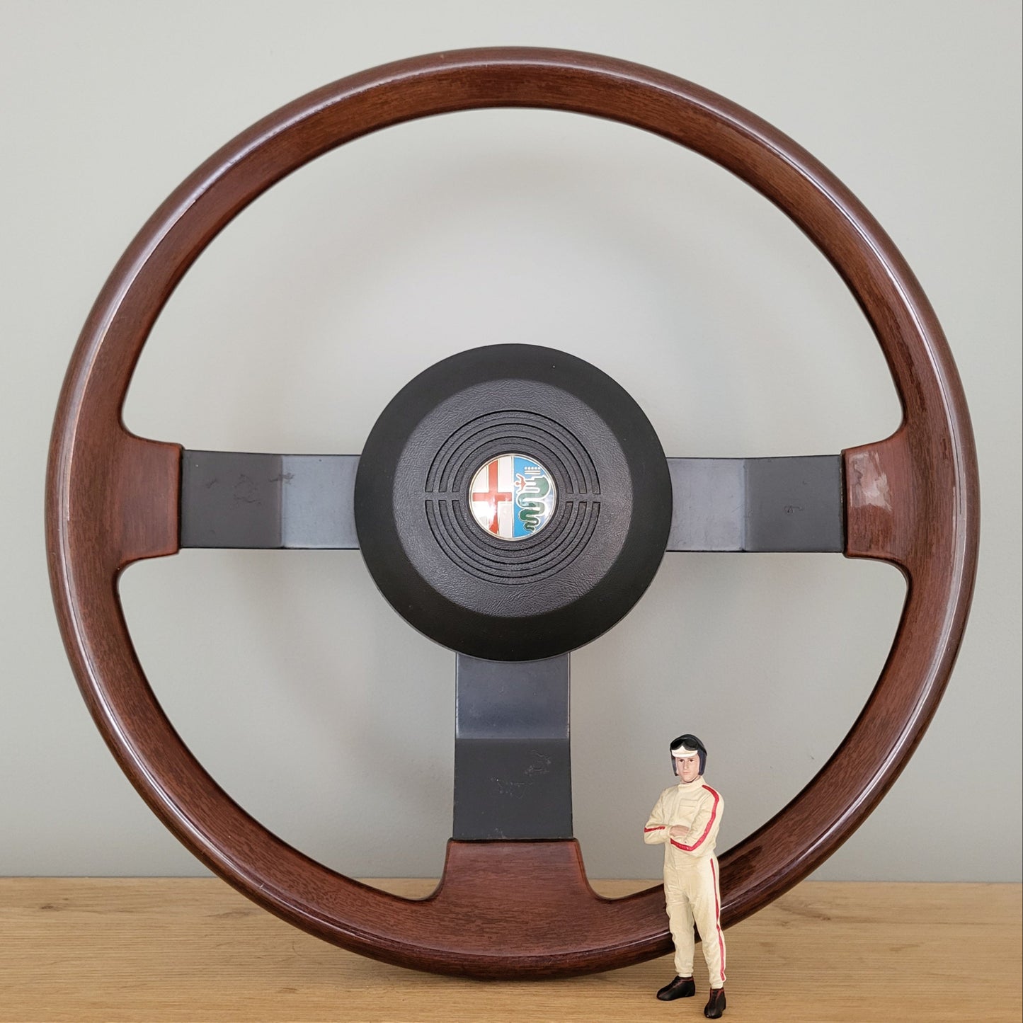 Alfa Romeo Alfetta GTV/GTV6 V.G. steering wheel (1990)