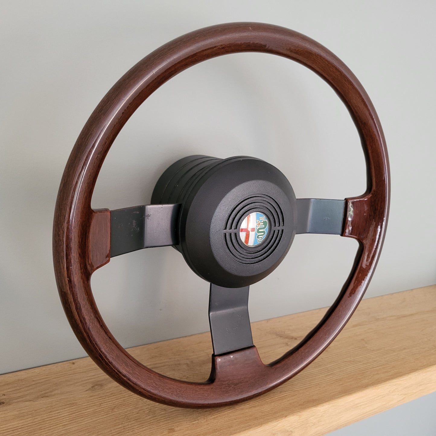Alfa Romeo Alfetta GTV/GTV6 V.G. steering wheel (1990)