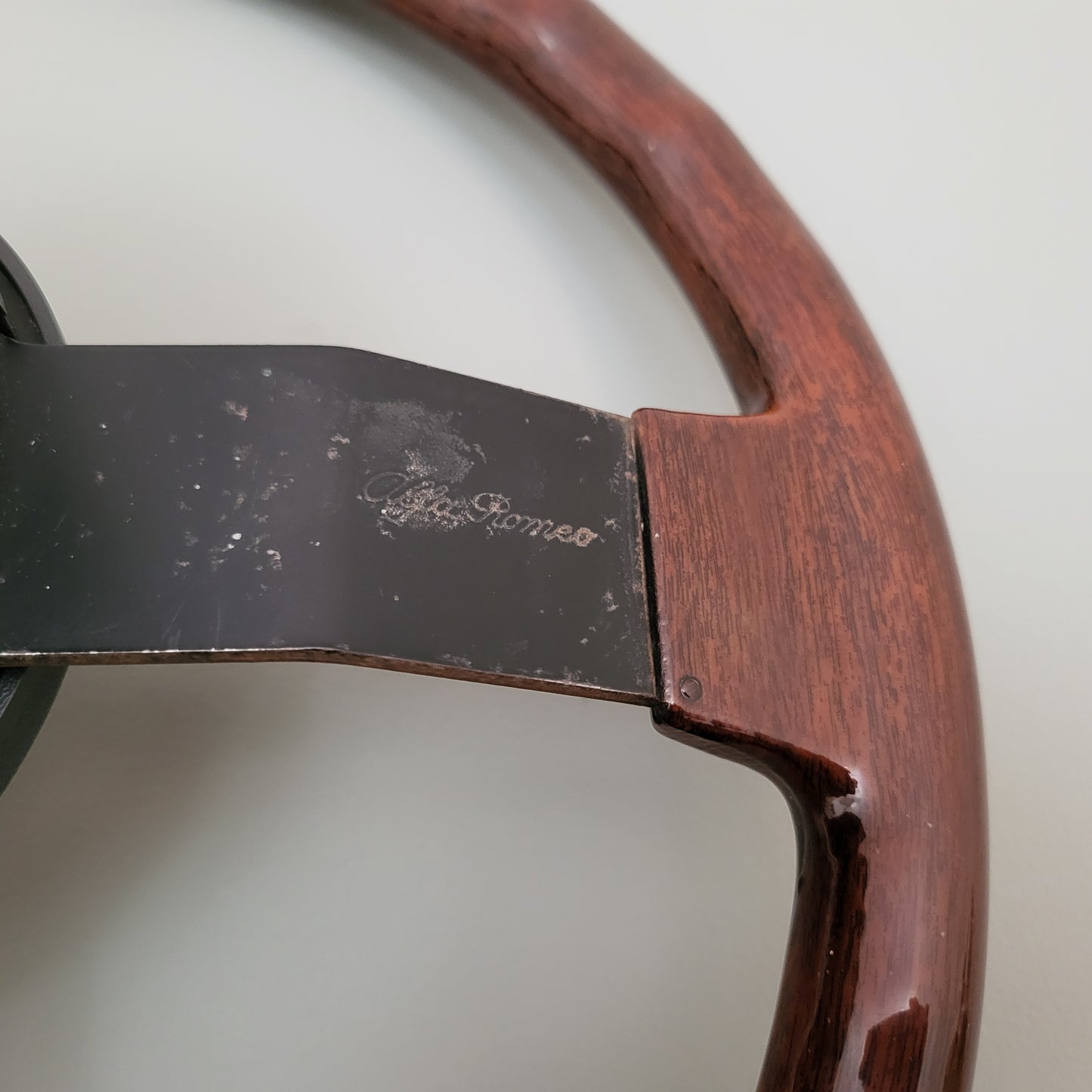 Alfa Romeo Alfetta GTV/GTV6 V.G. steering wheel (1990)