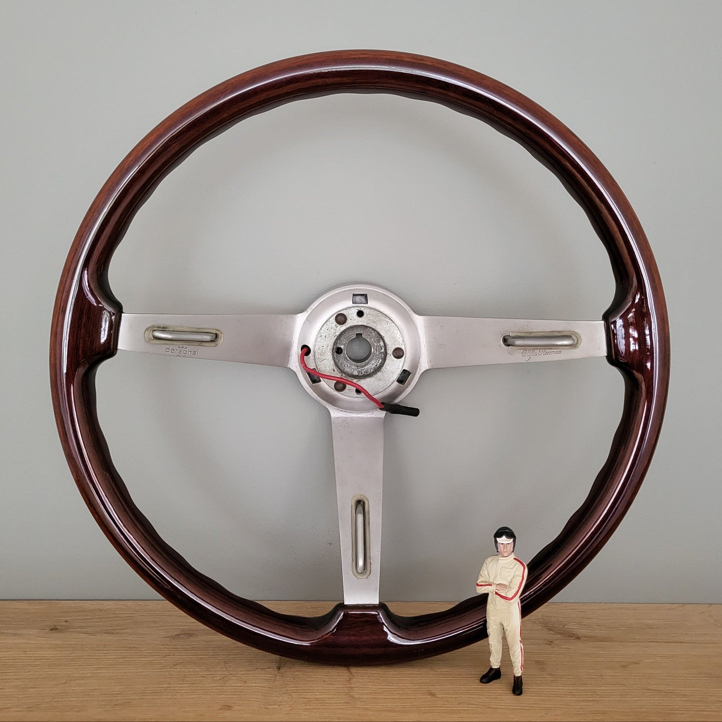 Alfa Romeo Giulia / GT Junior / GTV / Spider Personal Nardi wooden steering wheel (1974)