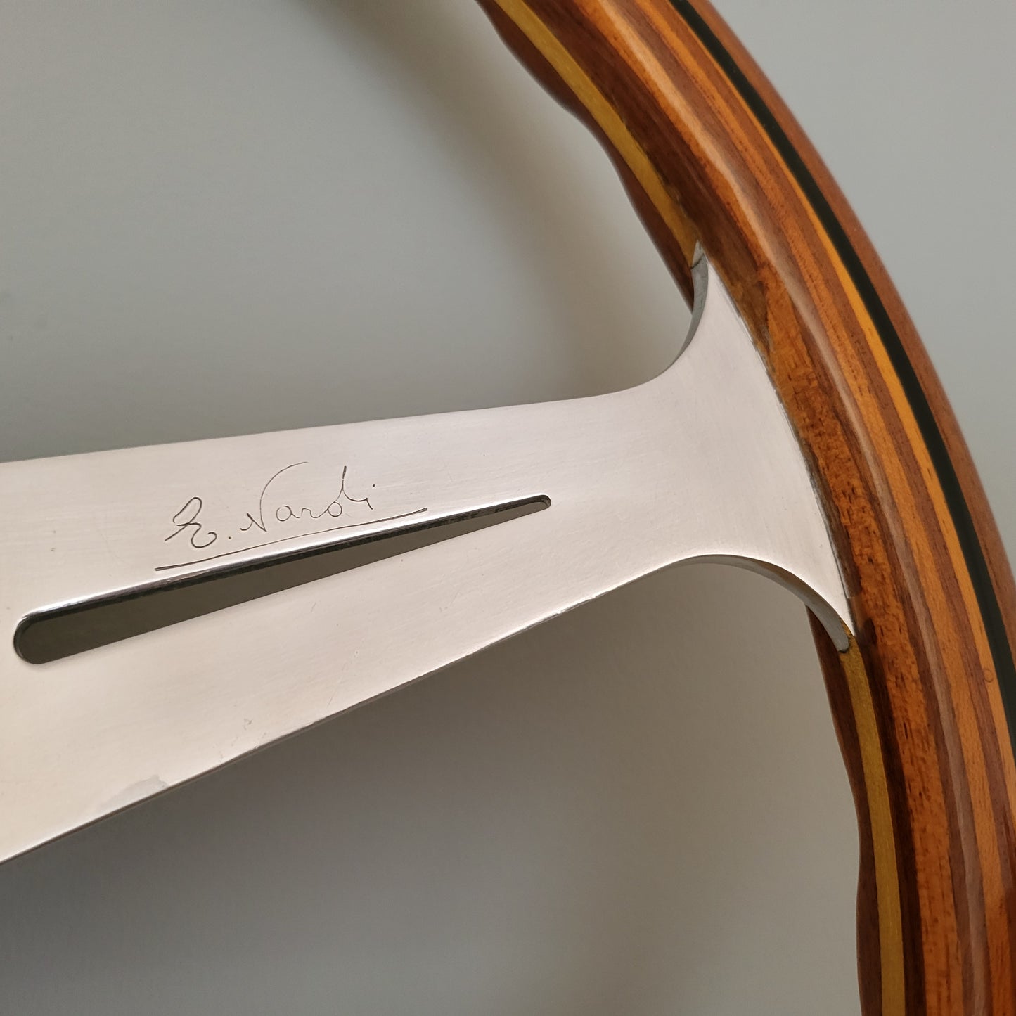 Nardi Classic mahogany wood steering wheel (1977)