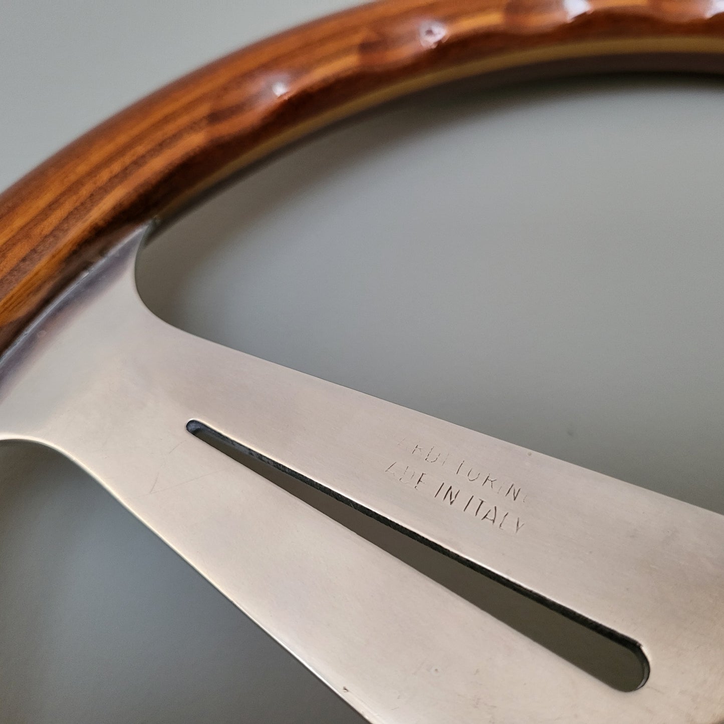 Nardi Classic mahogany wood steering wheel (1977)