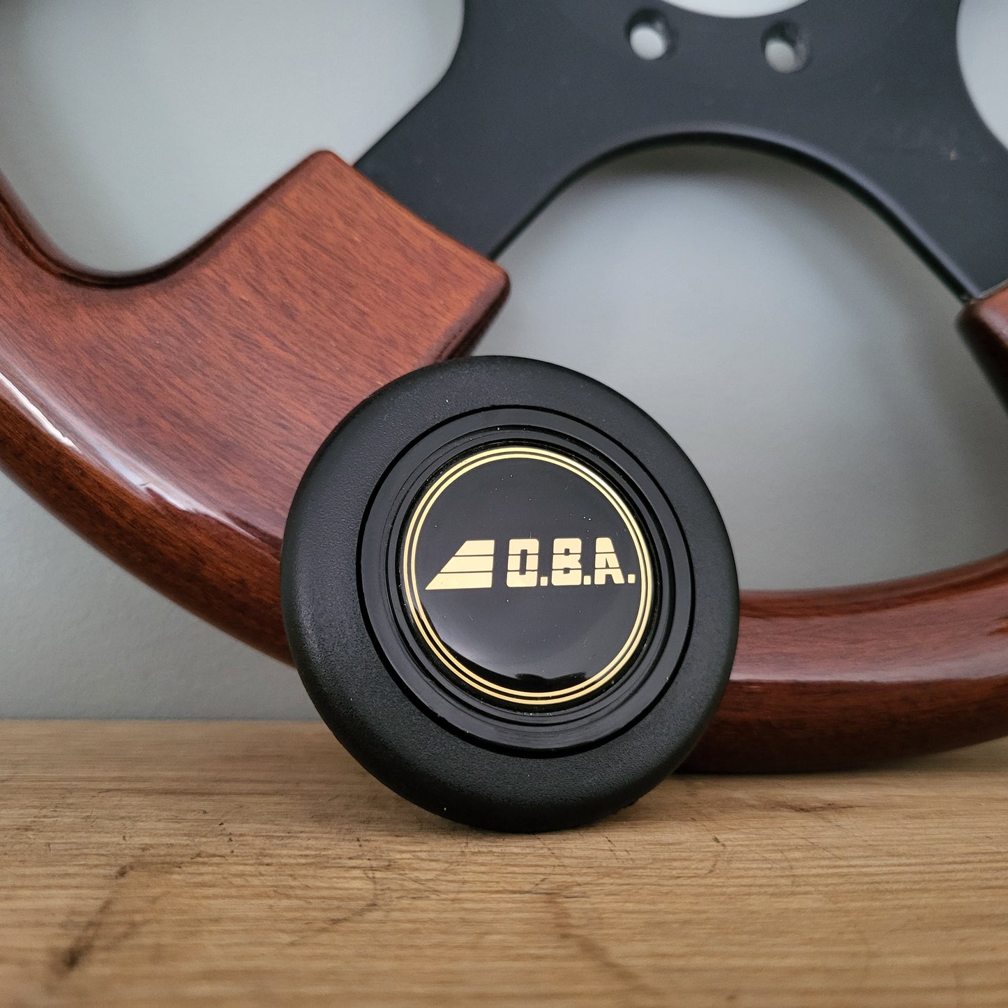 O.B.A. wooden steering wheel (1989) -NOS-