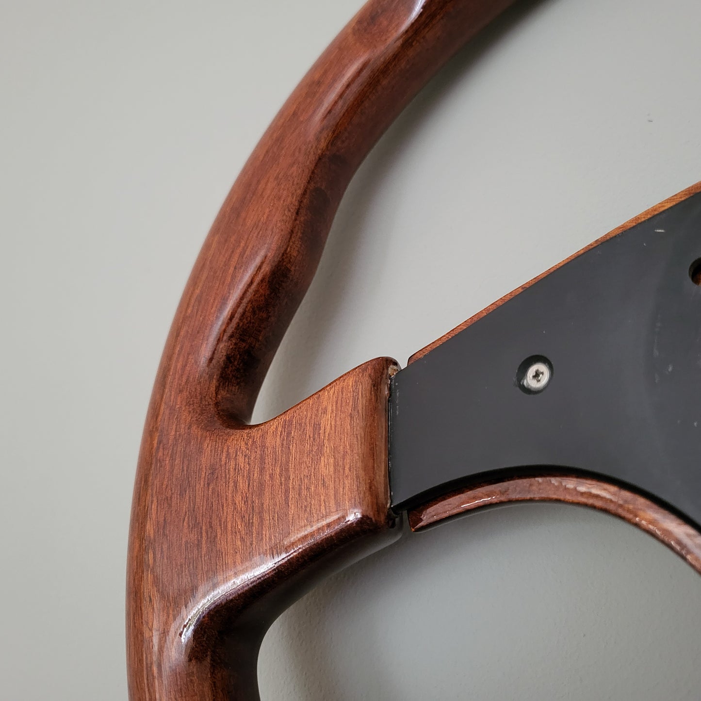 Classic wooden steering wheel Made in Italy (1990s) -NOS-