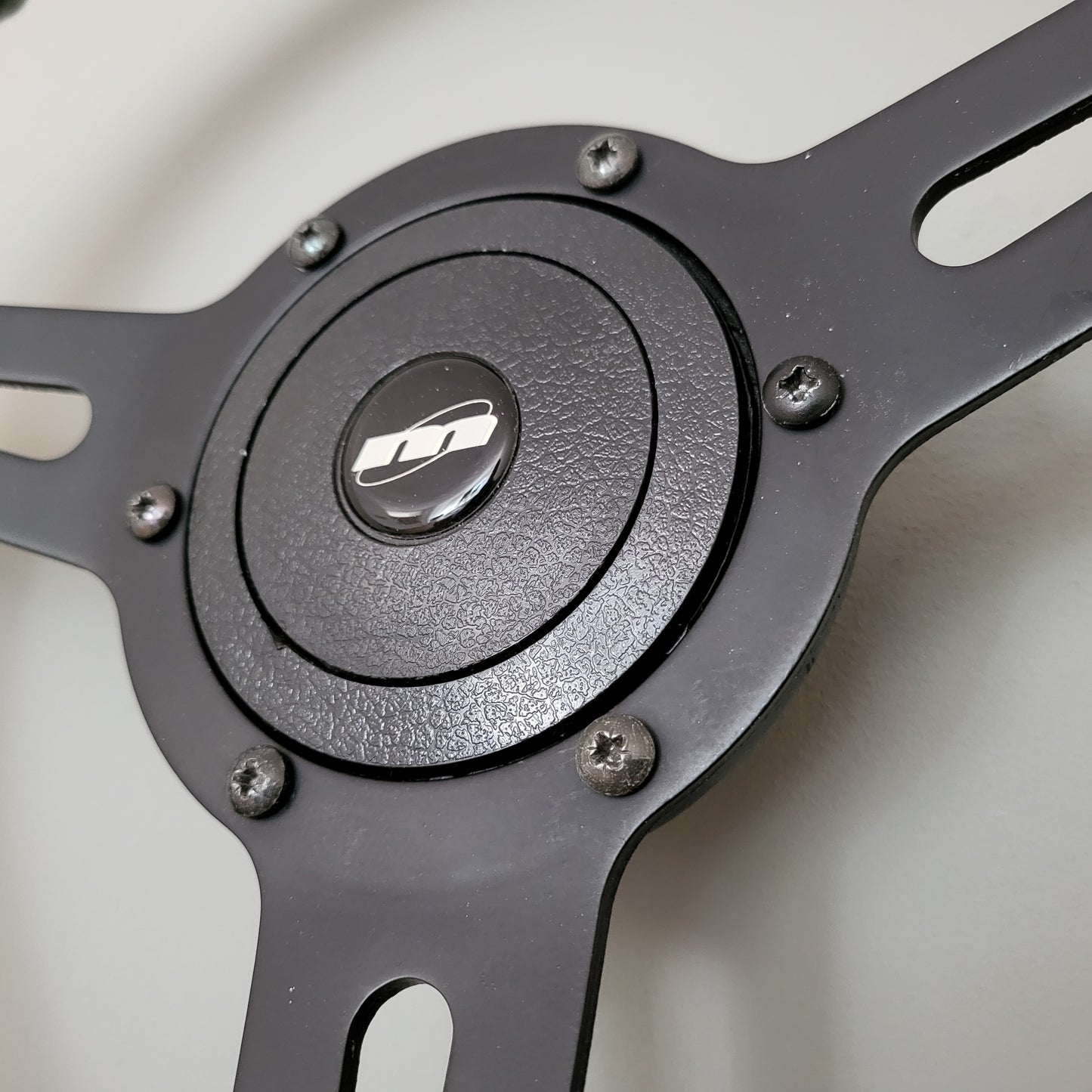 Mountney GT leather steering wheel Triumph TR4 - TR6 (1970)