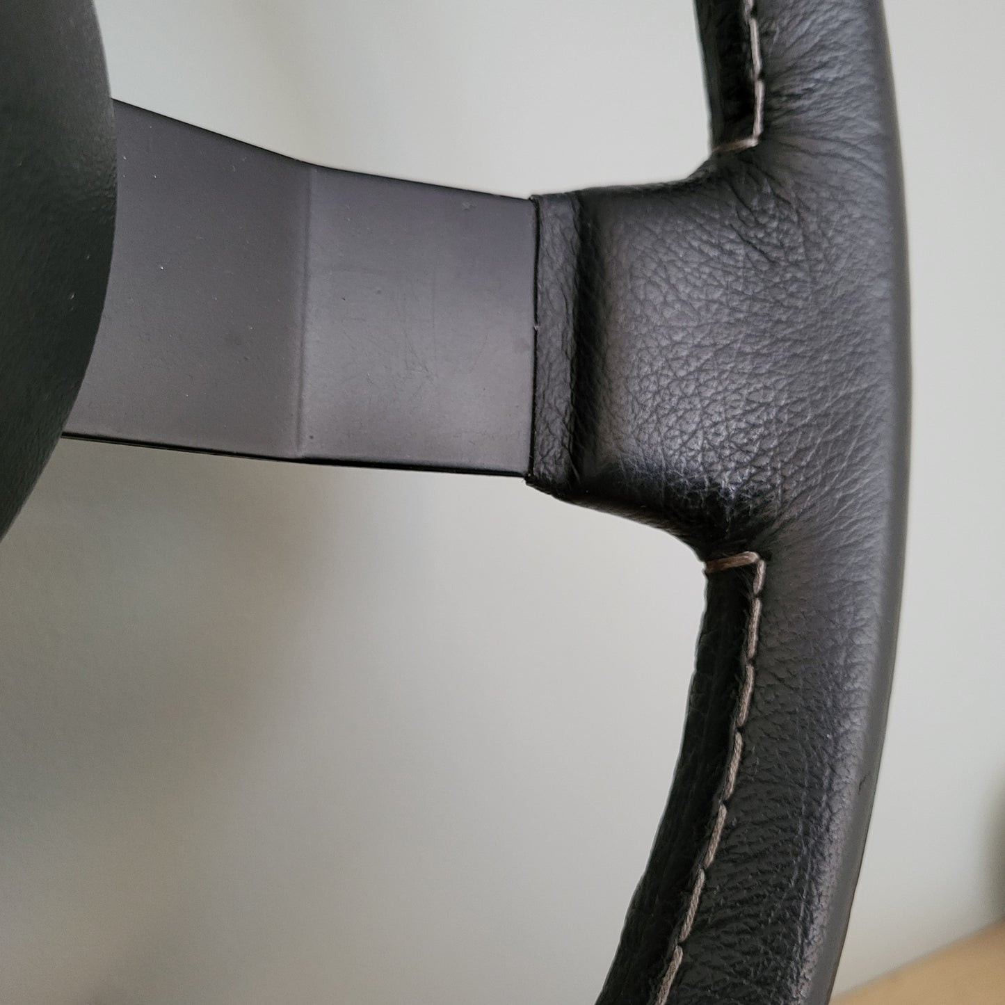 Alfa Romeo GTV6 leather steering wheel (1980-1987)