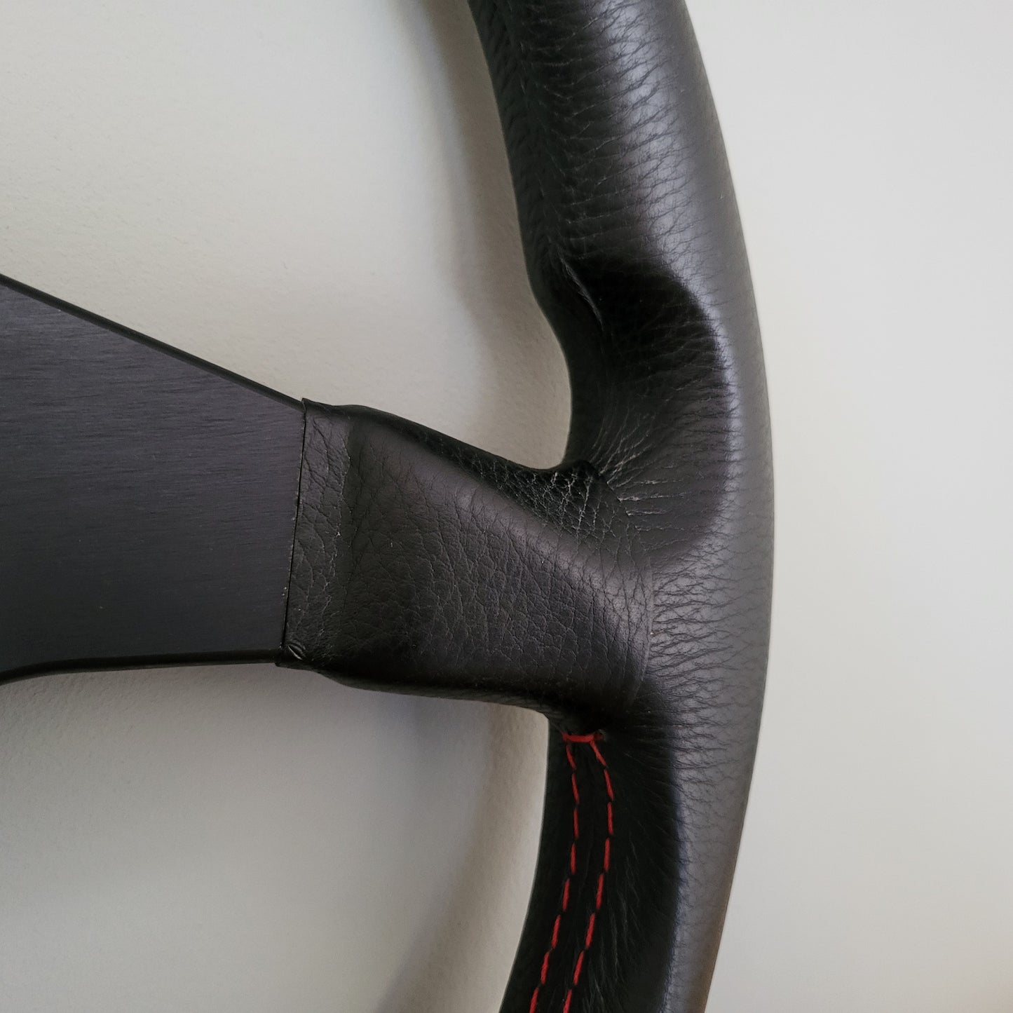 Momo TYP D35 classic leather steering wheel (1994) -NOS-