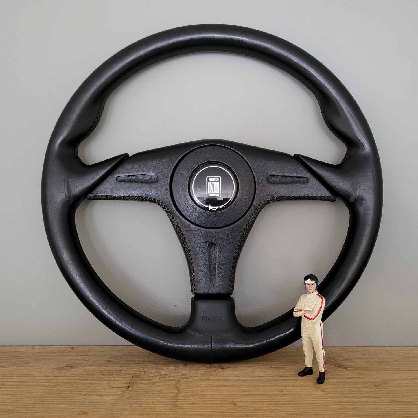 Nardi Gara Z3 leather steering wheel (1992)