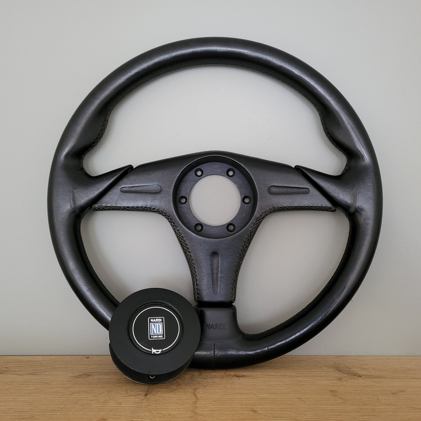 Nardi Gara Z3 leather steering wheel (1992)