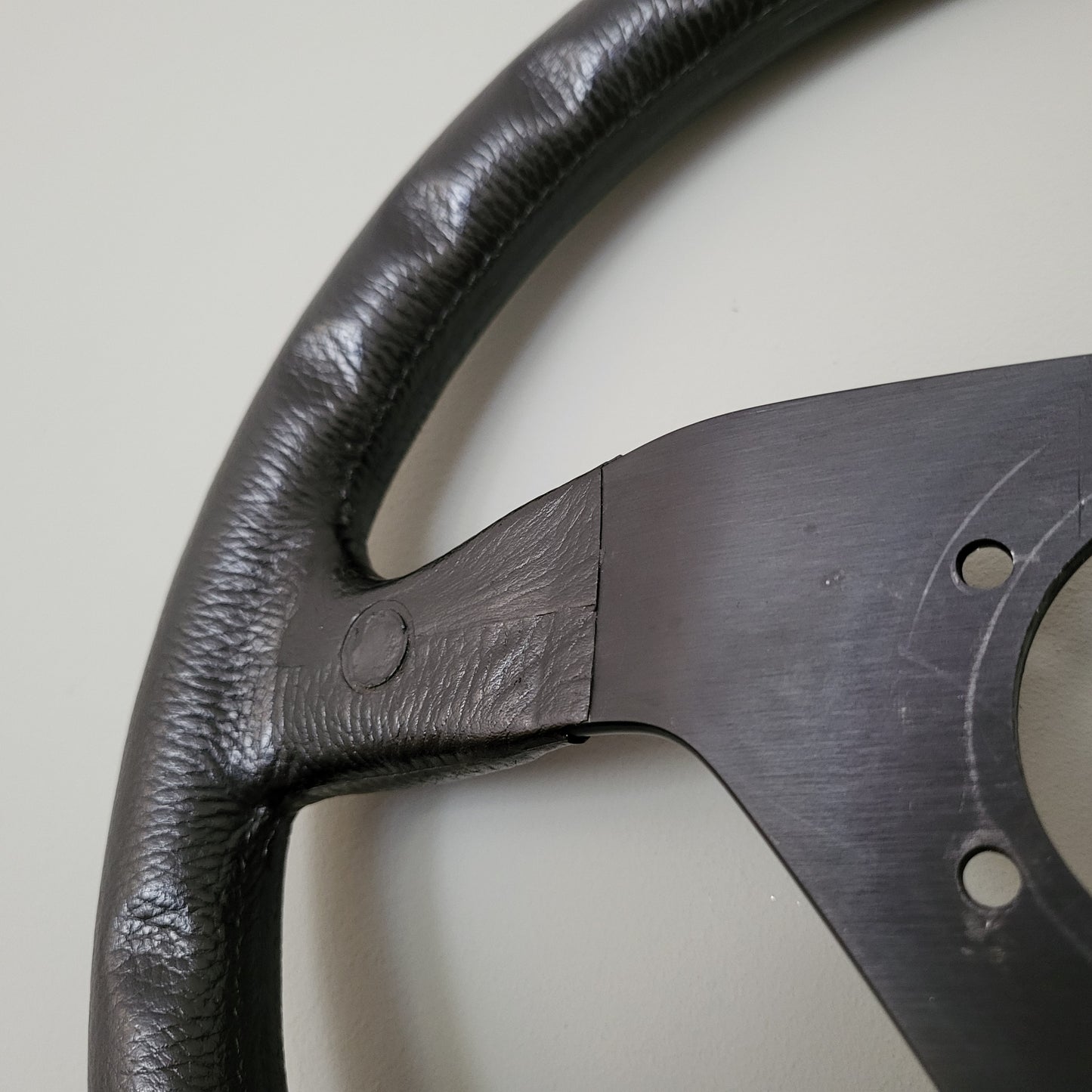 Momo classic leatherette steering wheel (1984)