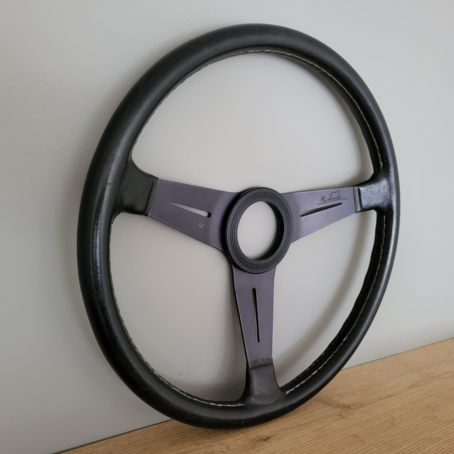 Nardi Classic leather steering wheel (1975)
