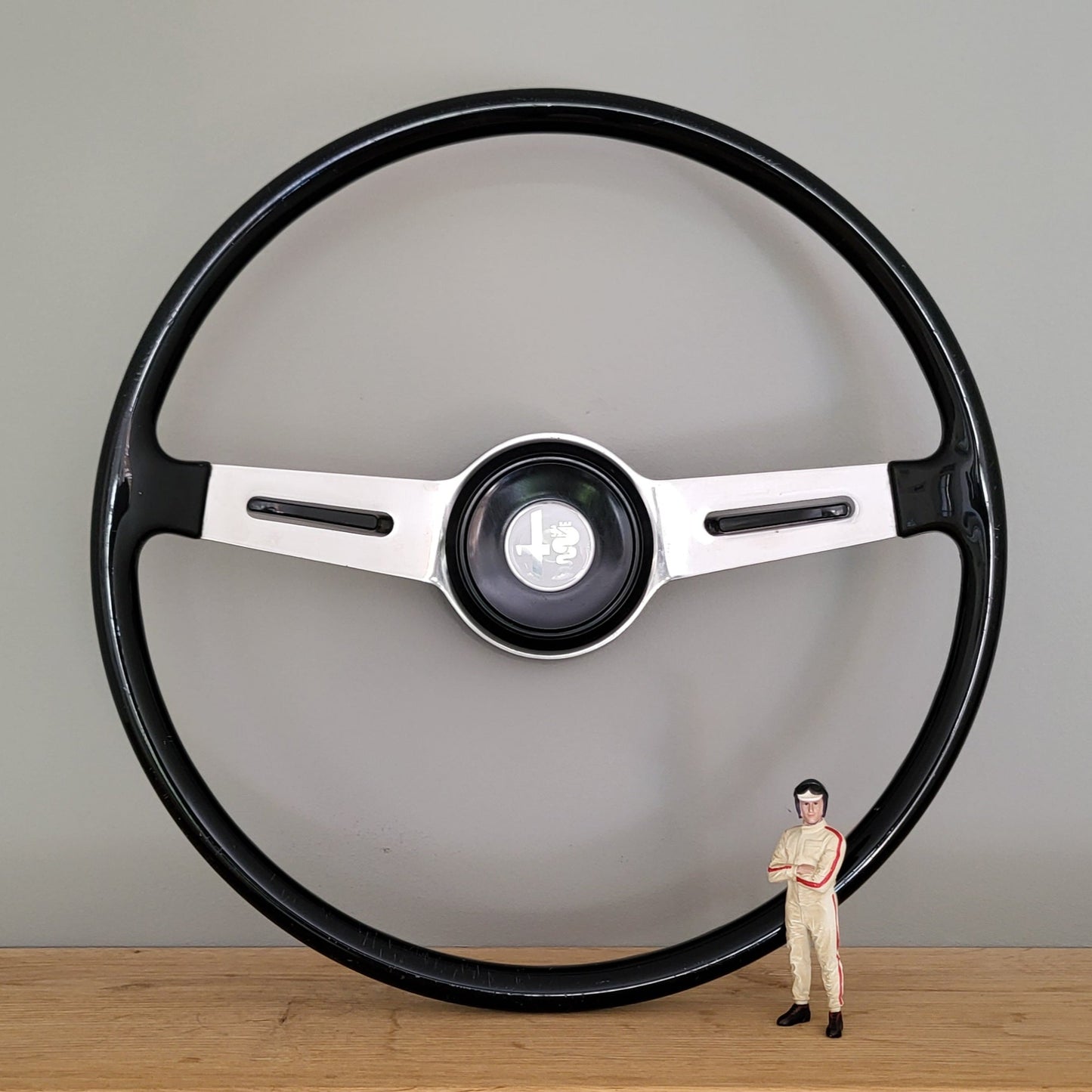 Alfa Romeo GT Junior scalino steering wheel (1968)
