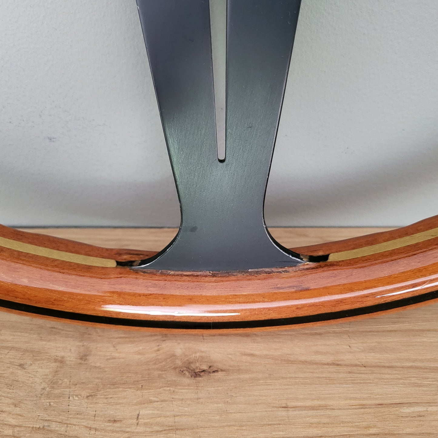 Nardi Classic mahogany wood steering wheel - black spokes (1980s)