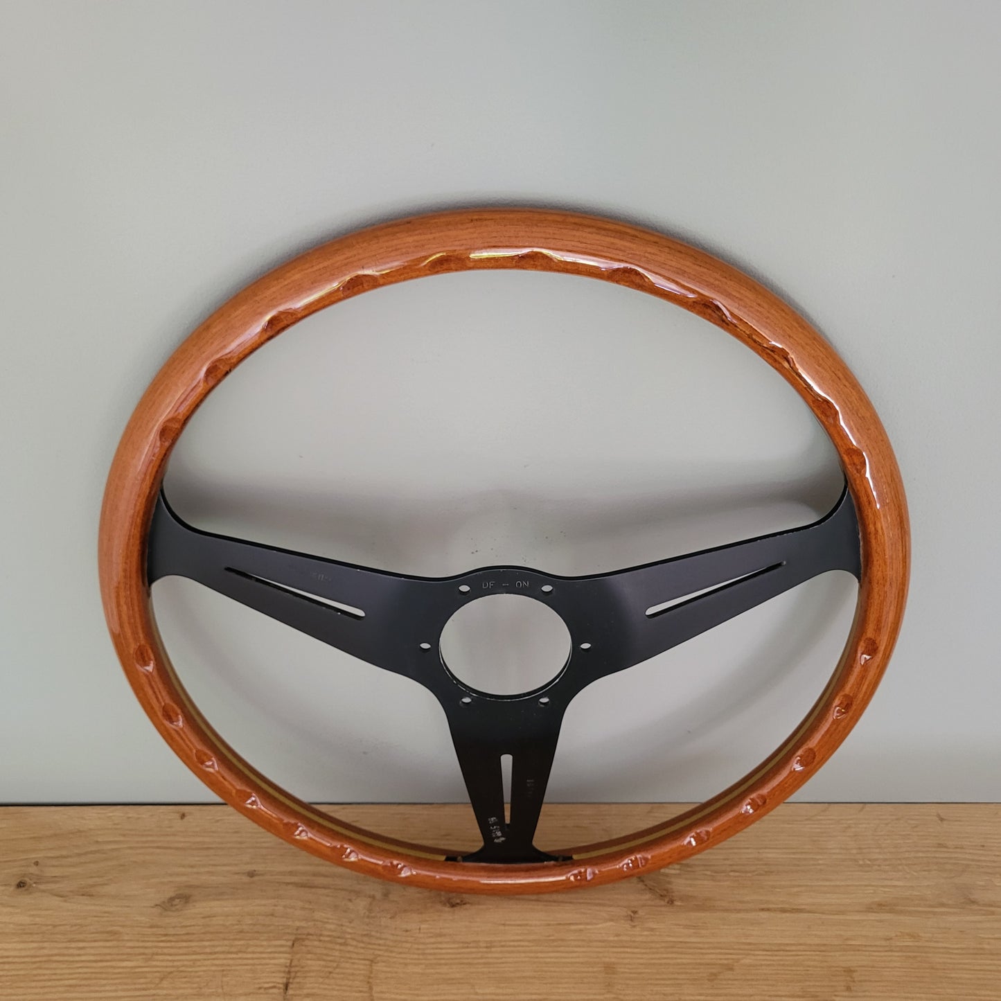 Nardi Classic mahogany wood steering wheel - black spokes (1980s)