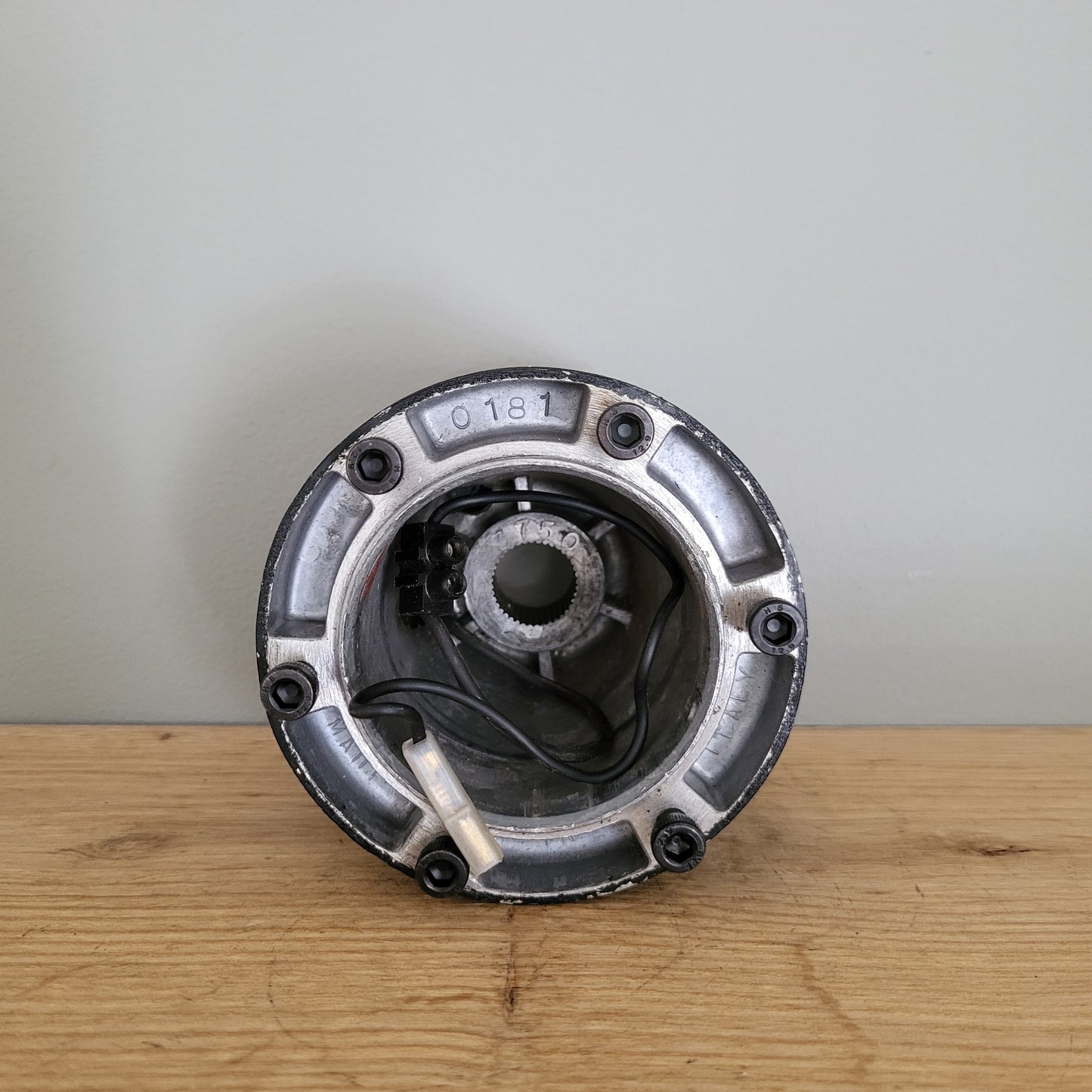 Volkswagen Golf Mk1 Mk2 steering wheel hub adapter Nardi 0181