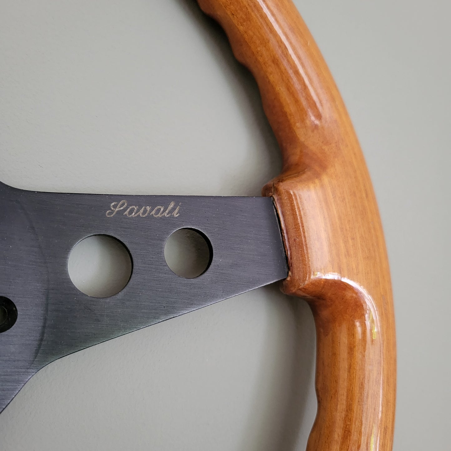 Savali special edition wooden steering wheel (1990)