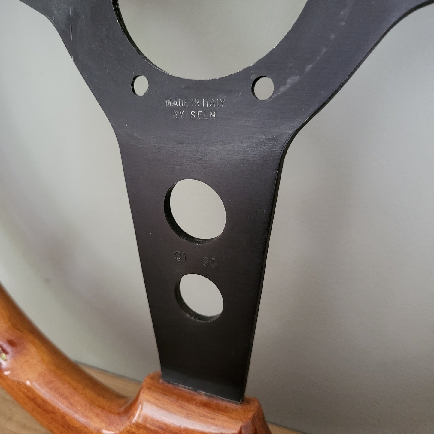 Savali special edition wooden steering wheel (1990)