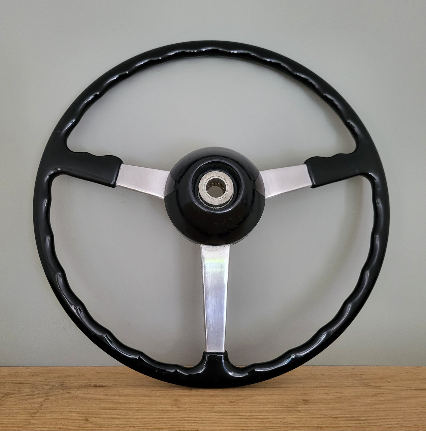 Fiat 1200/1500 Pininfarina Cabriolet steering wheel (1959)