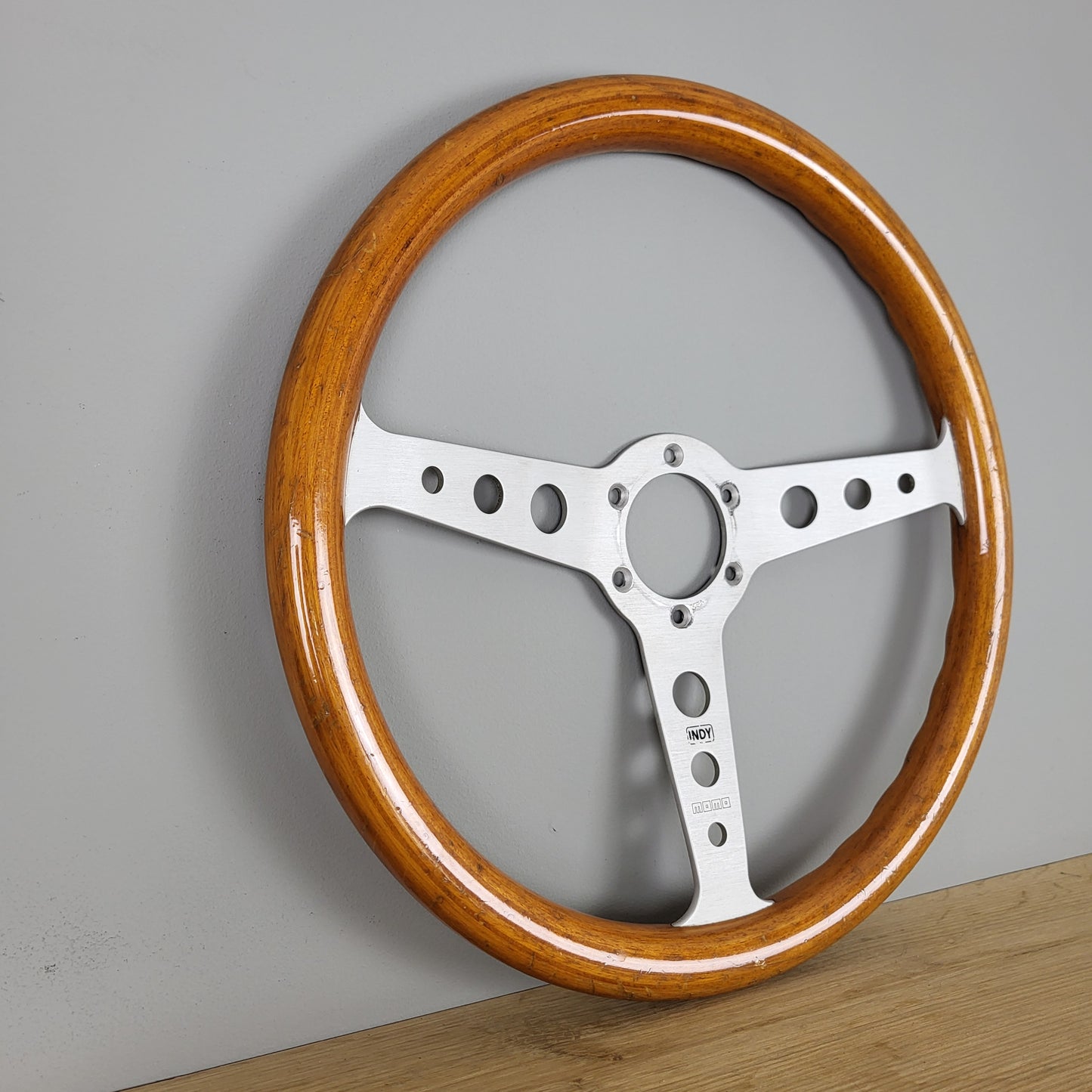 Momo Indy wooden steering wheel (1985)