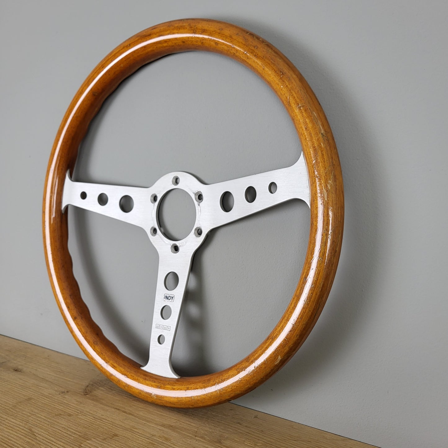 Momo Indy wooden steering wheel (1985)