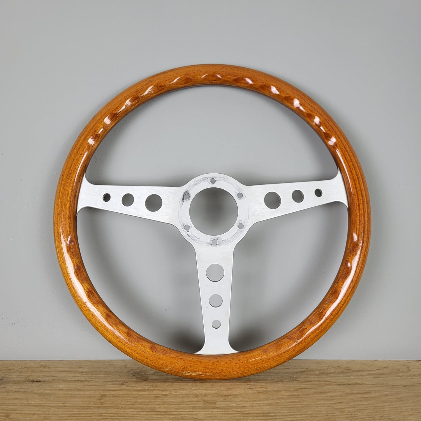 Momo Indy wooden steering wheel (1985)