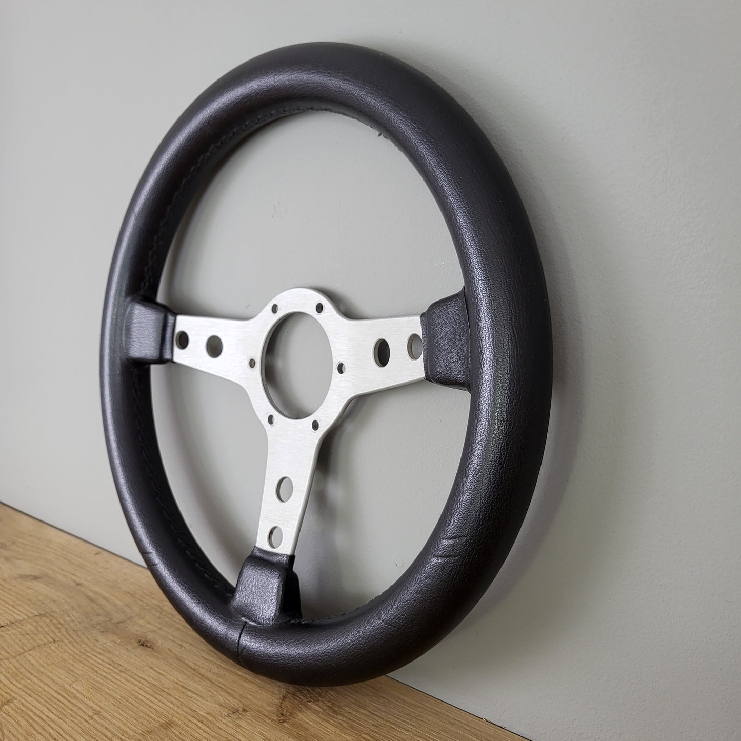 Cisa classic leather steering wheel (1980s)