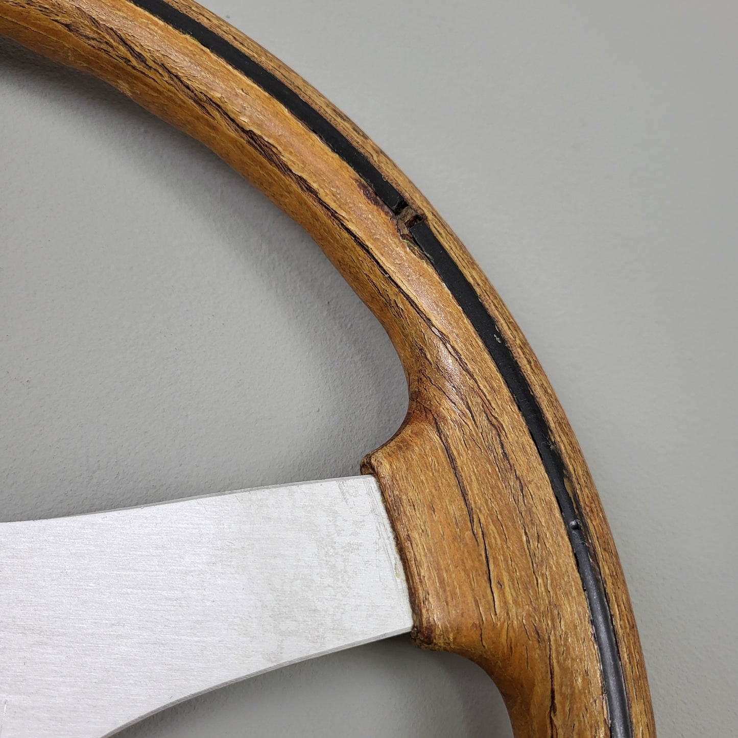Sportman Italy wooden steering wheel (resto project)