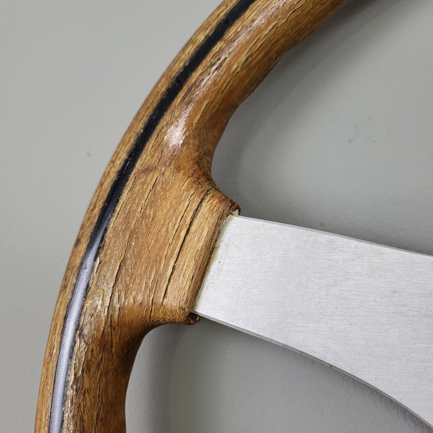 Sportman Italy wooden steering wheel (resto project)