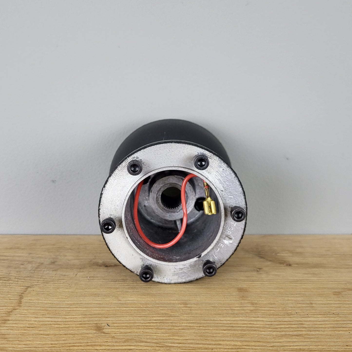 G.M. E17-7 steering wheel hub adapter