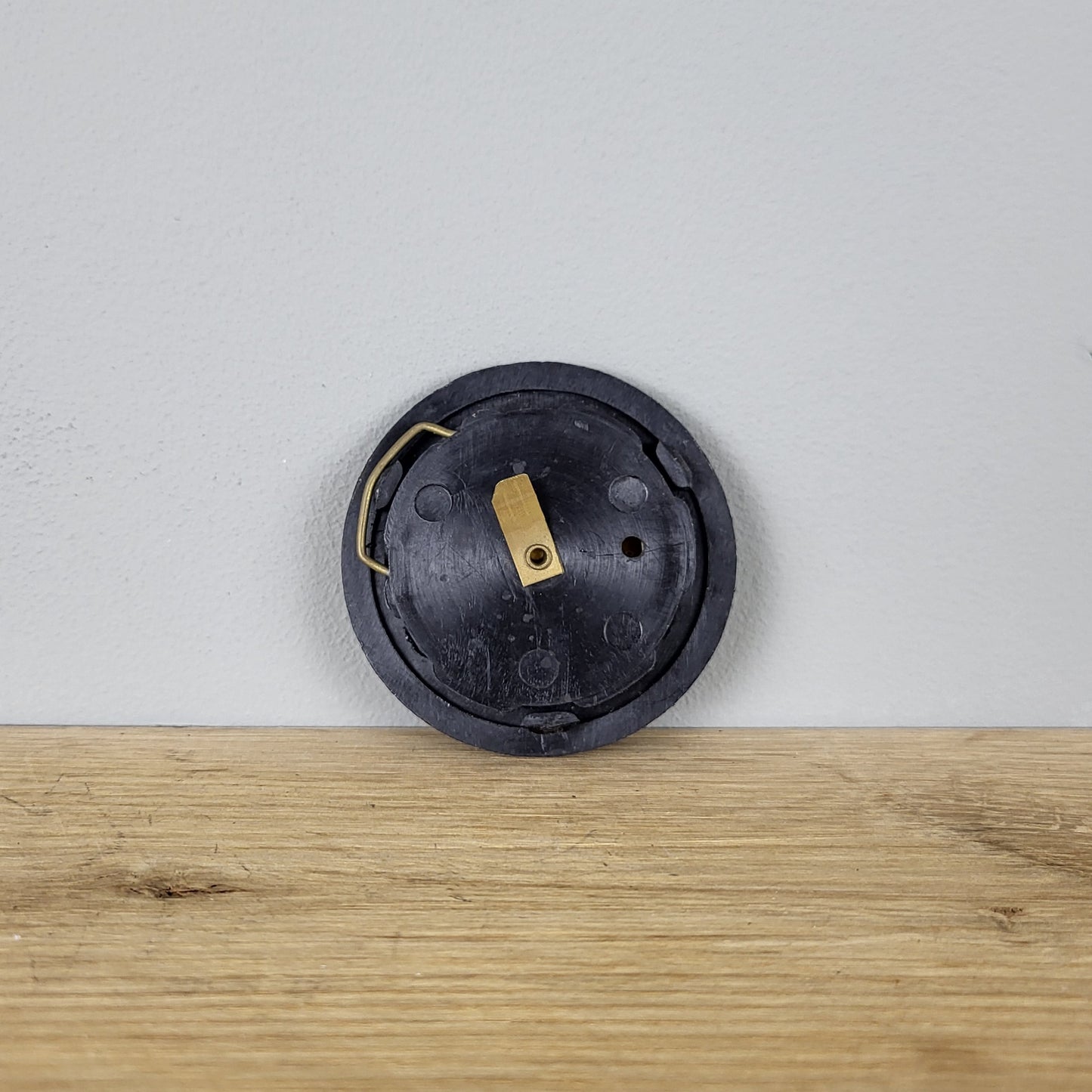 Alfa Romeo horn push button - black & white logo