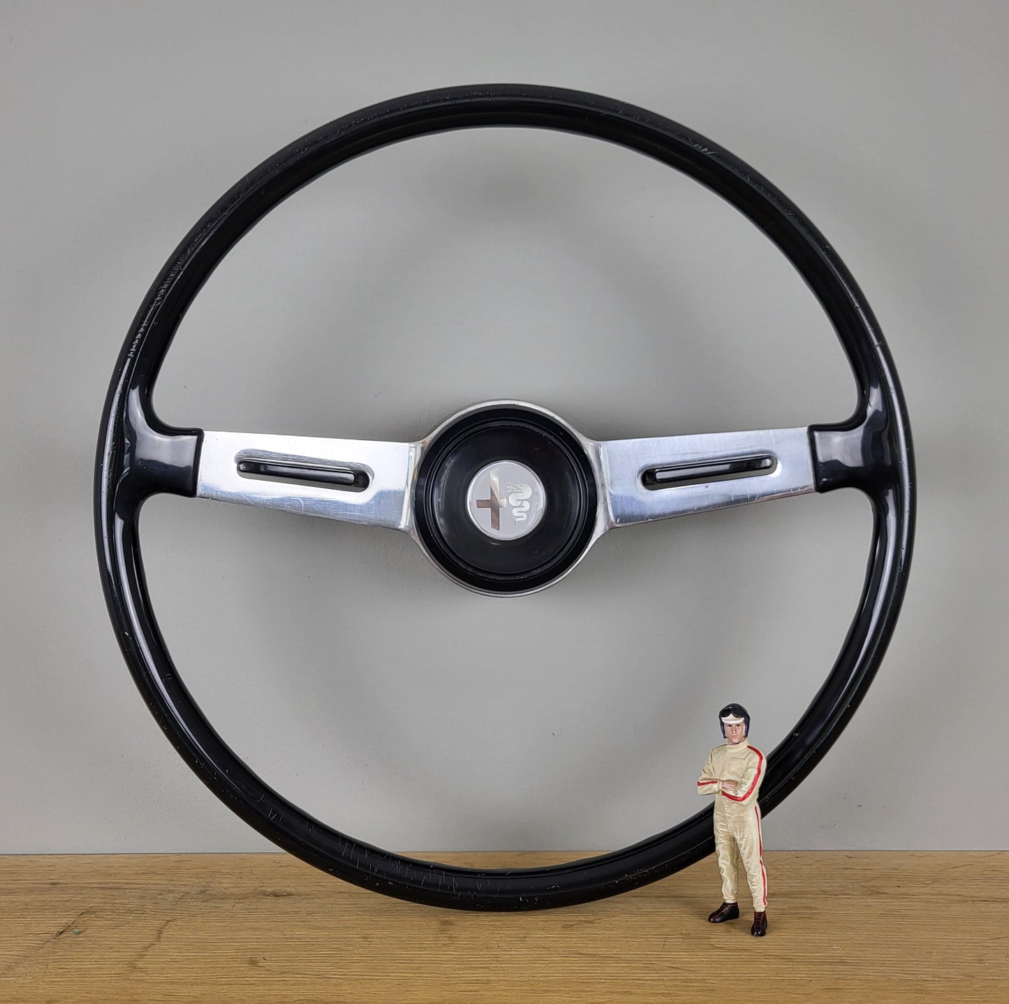 Alfa Romeo GT Junior scalino steering wheel (1968)