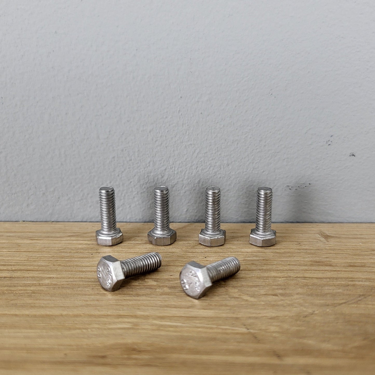 Steering wheel fixing screws (set of 6) Hex Inox