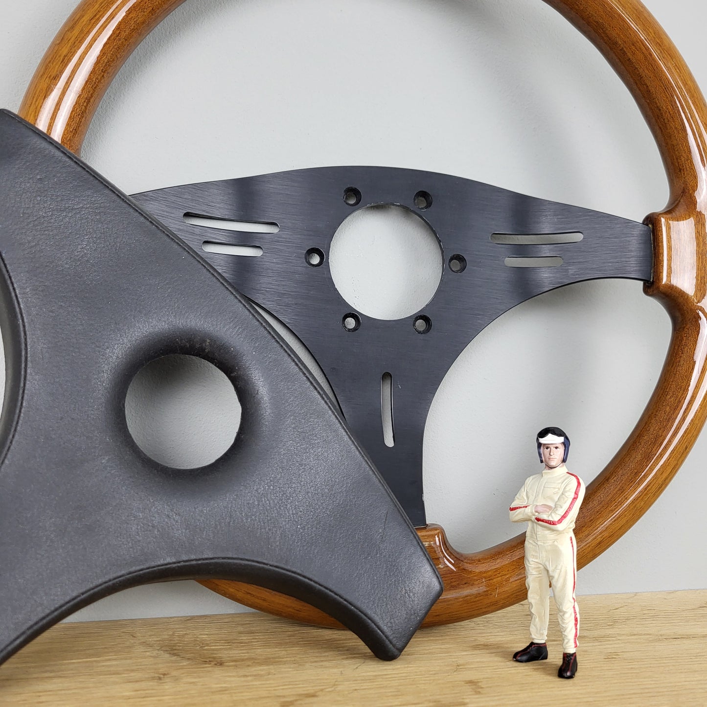 Luisi Classico wooden steering wheel (1990)