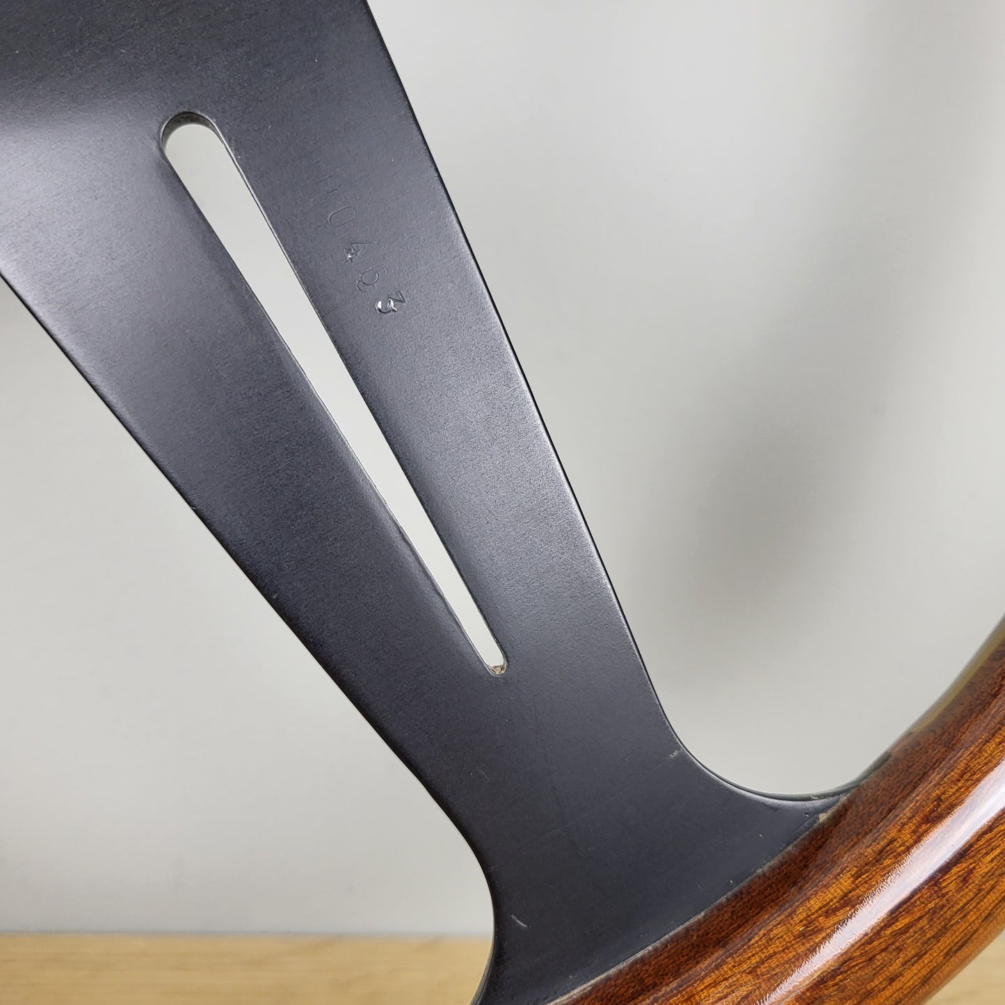 Nardi Classico mahogany wood steering wheel - black spokes (1978)