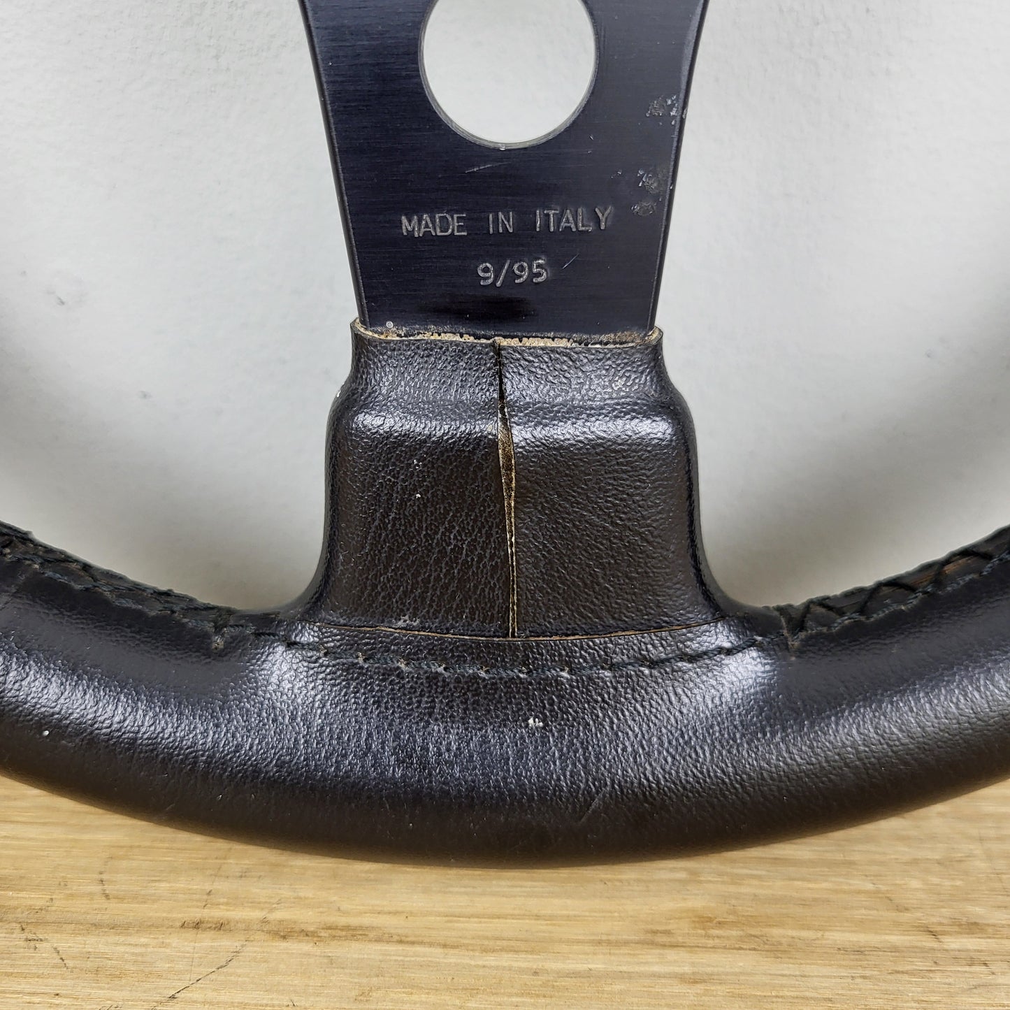 Victor 330 leather steering wheel (1995)