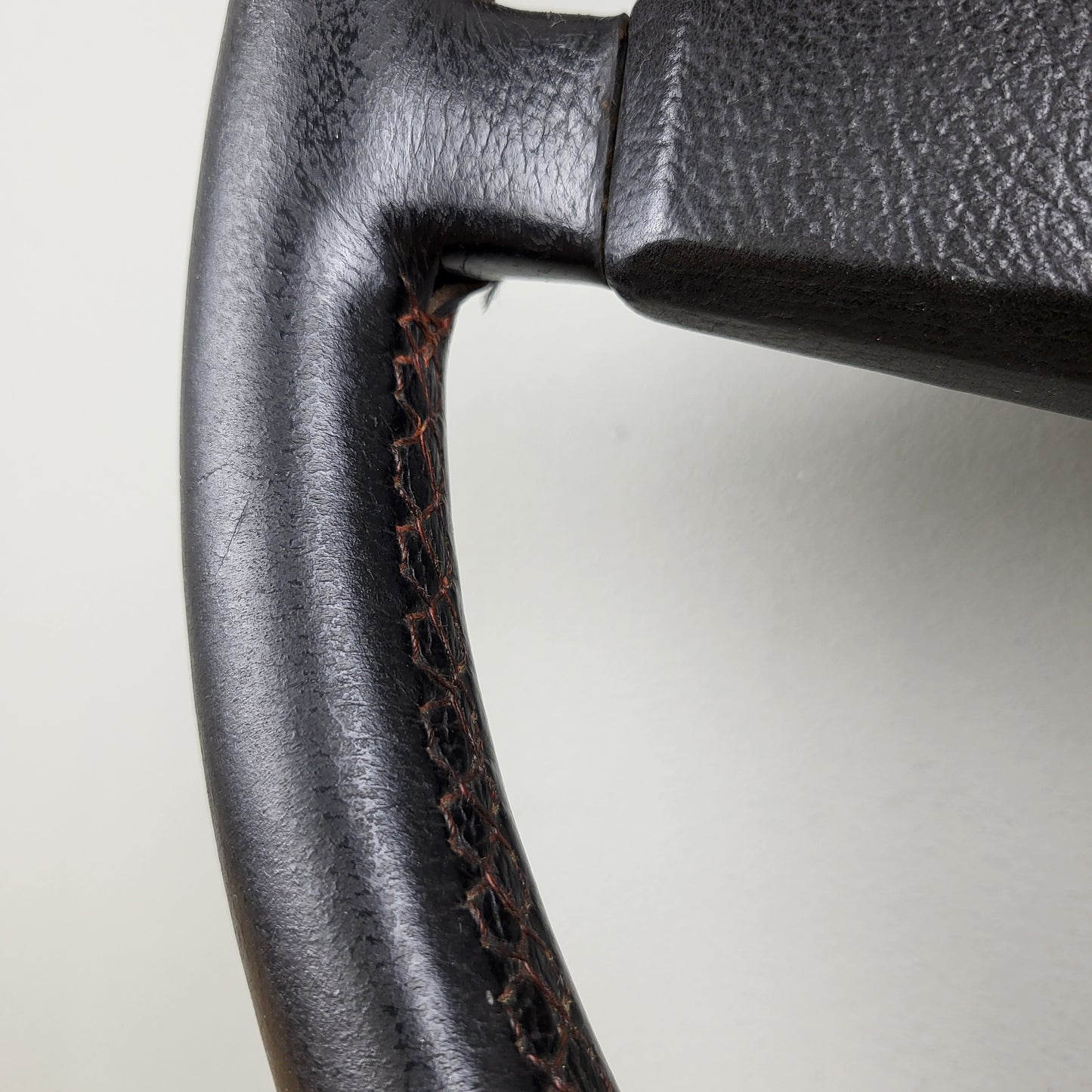 MG Metro Mk1 leather steering wheel (1983)