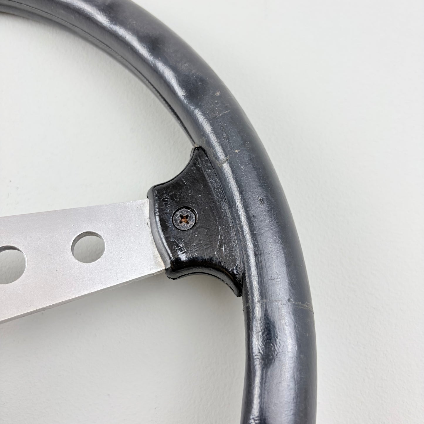 Hellebore 370 leather steering wheel (1966)