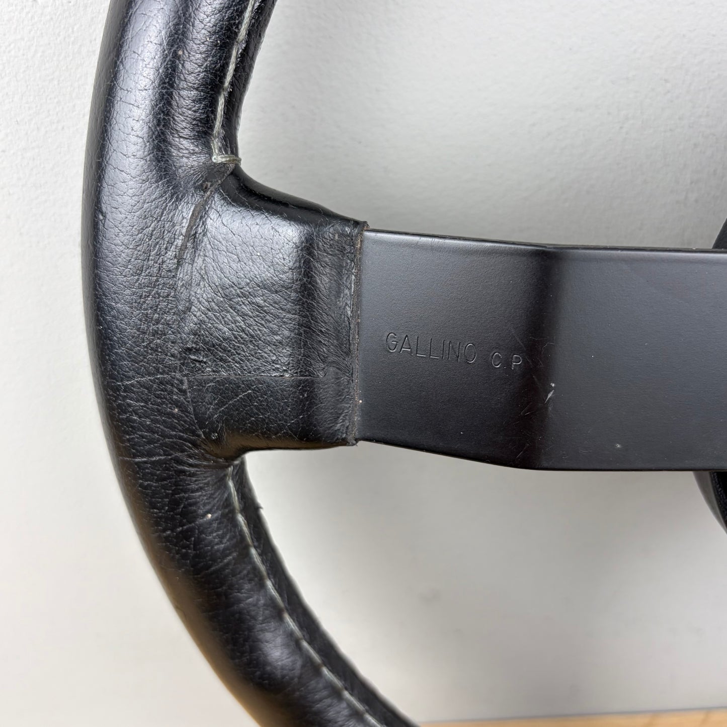 Alfa Romeo Spider / Alfetta GTV / GTV6 leather steering wheel (1984)
