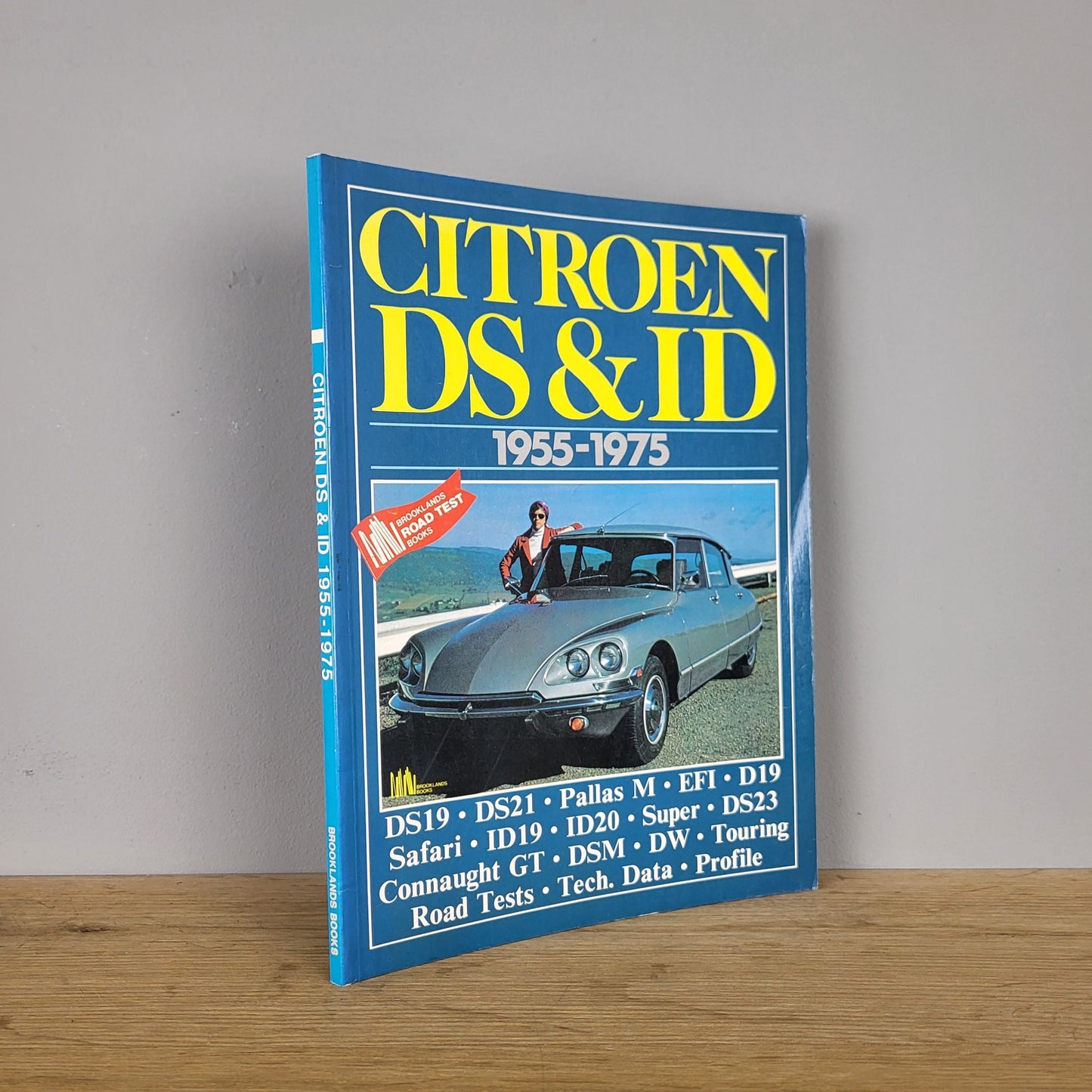 Citroën DS & ID - R.M. Clarke (1975)