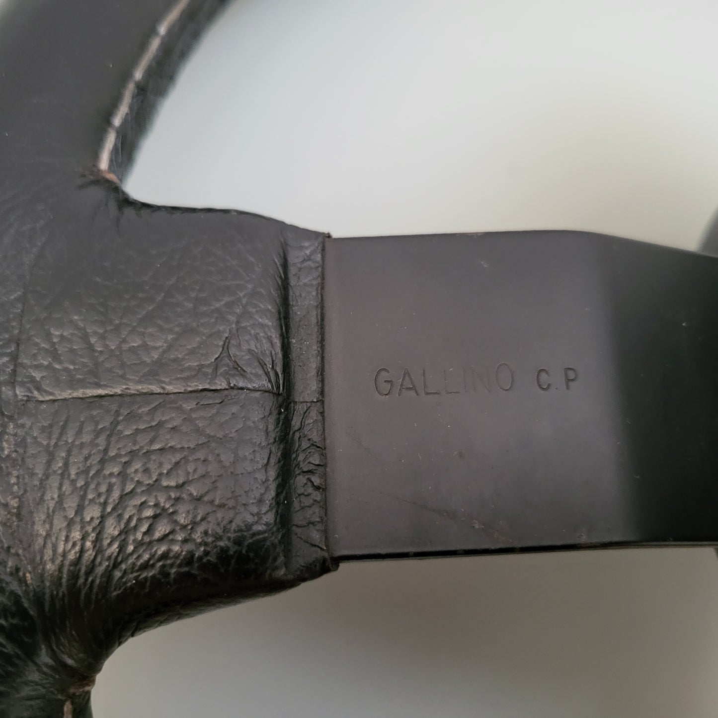 Alfa Romeo GTV6 leather steering wheel (1980-1987)