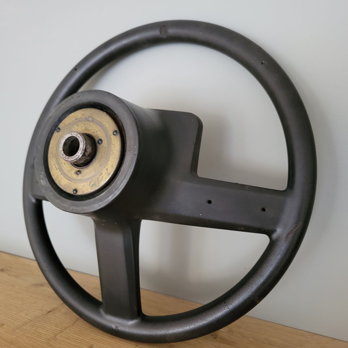 Alfa Romeo 6 ("Sei") steering wheel (1979)