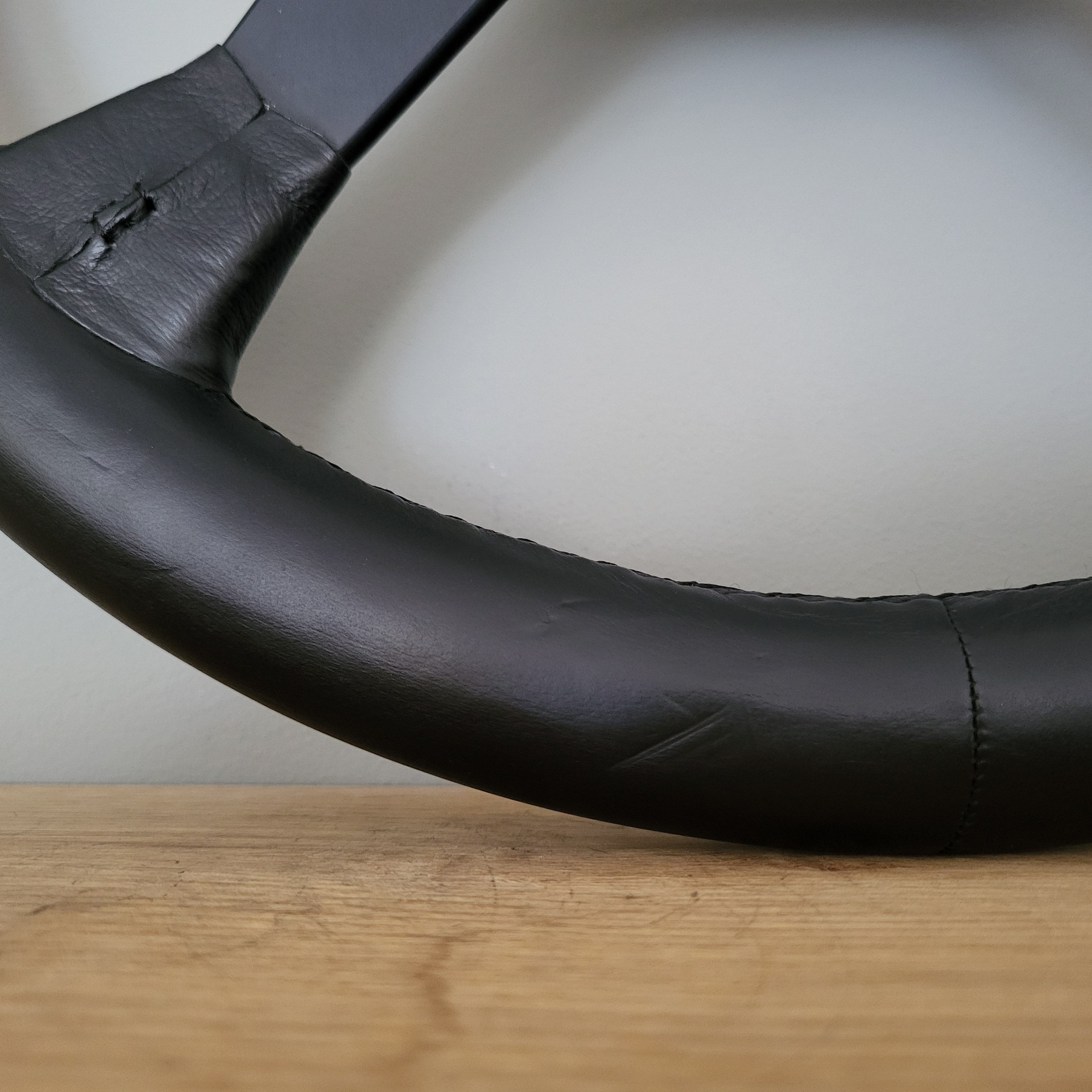Raid TURBO KBA70026 leather steering wheel (1980s) – Classic