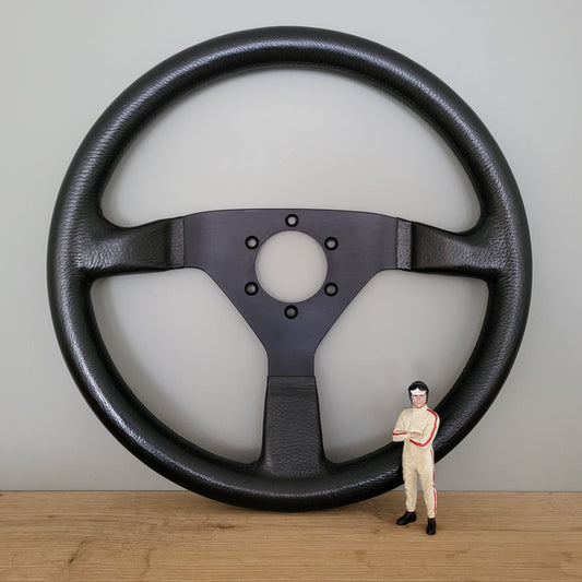 Momo classic leatherette steering wheel (1984)