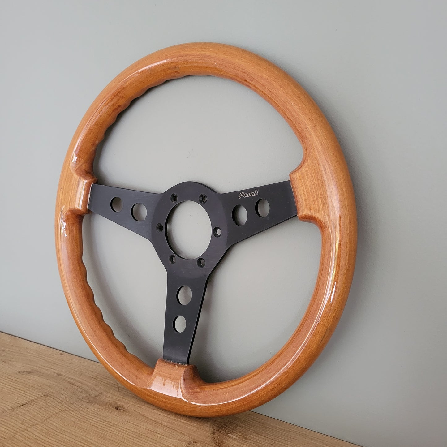 Savali special edition wooden steering wheel (1990)