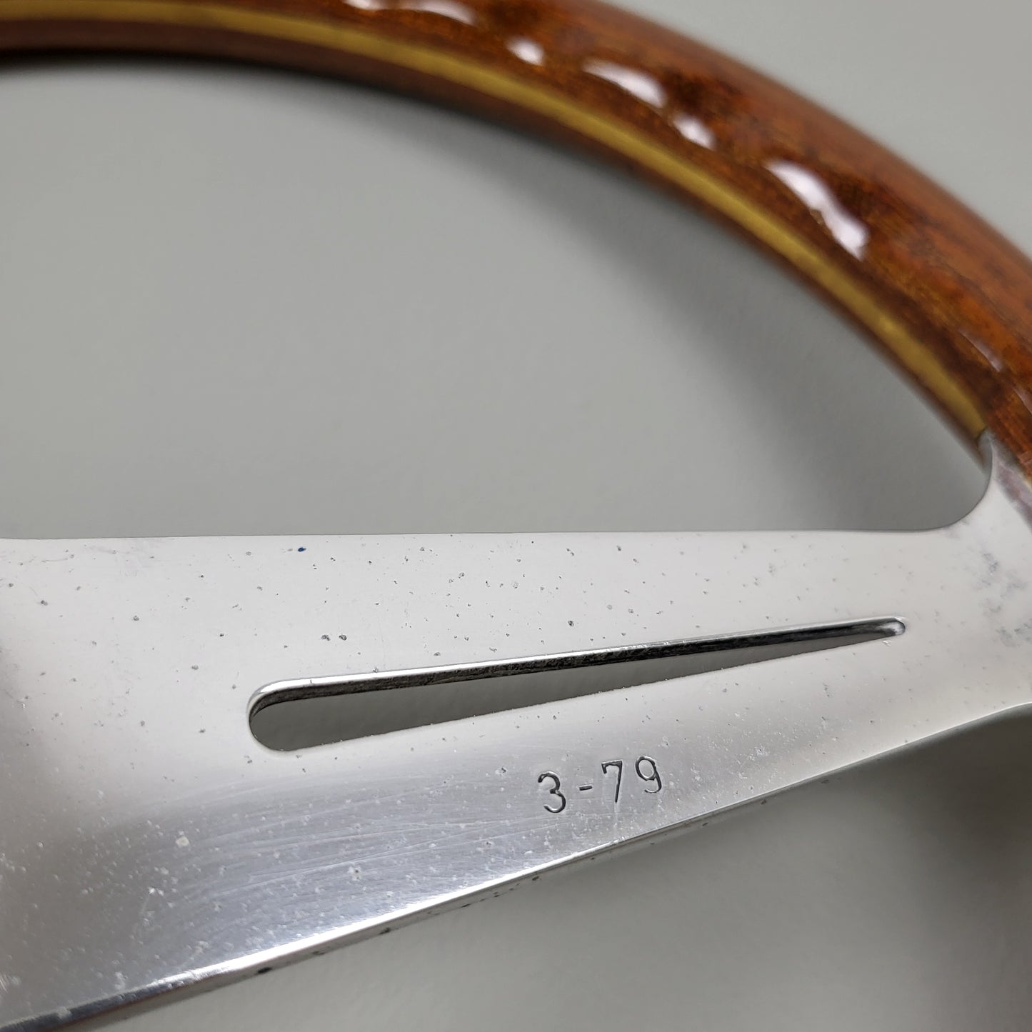 Nardi Classic mahogany wood steering wheel (1979)