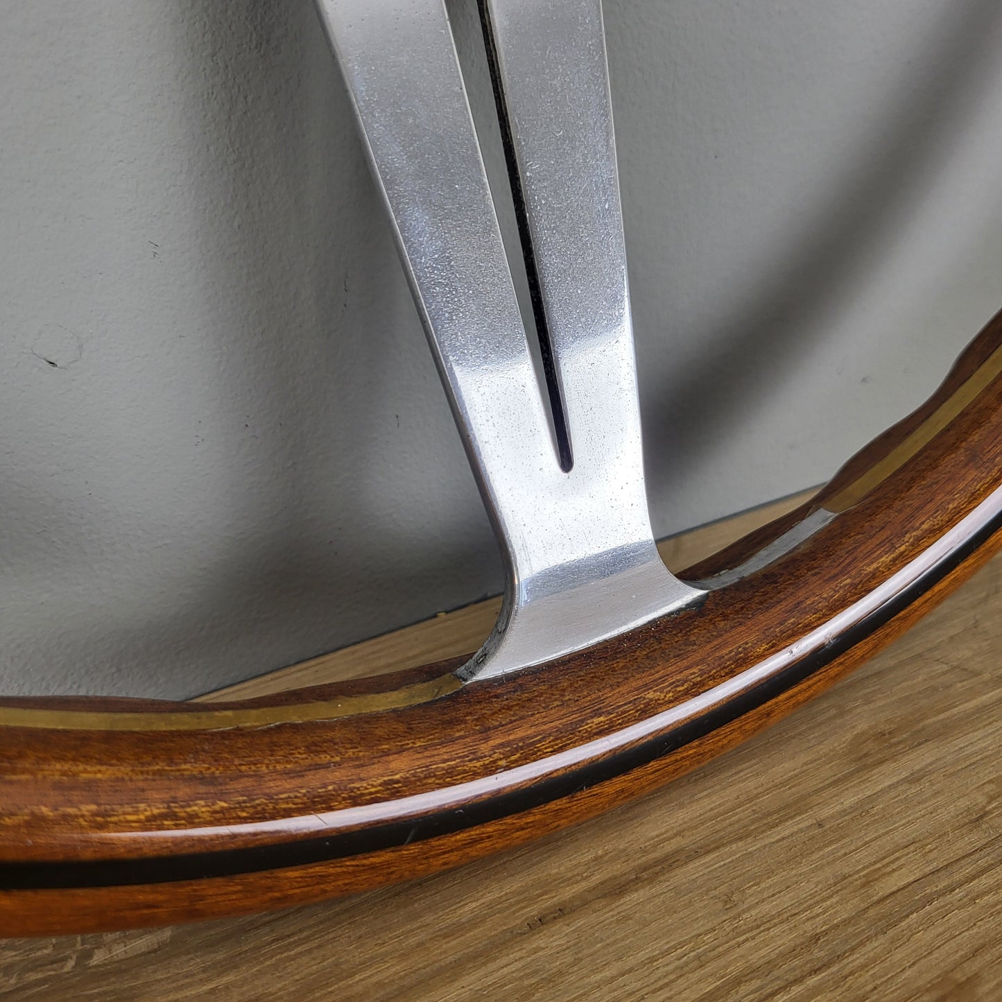 Nardi Classic mahogany wood steering wheel (1979)