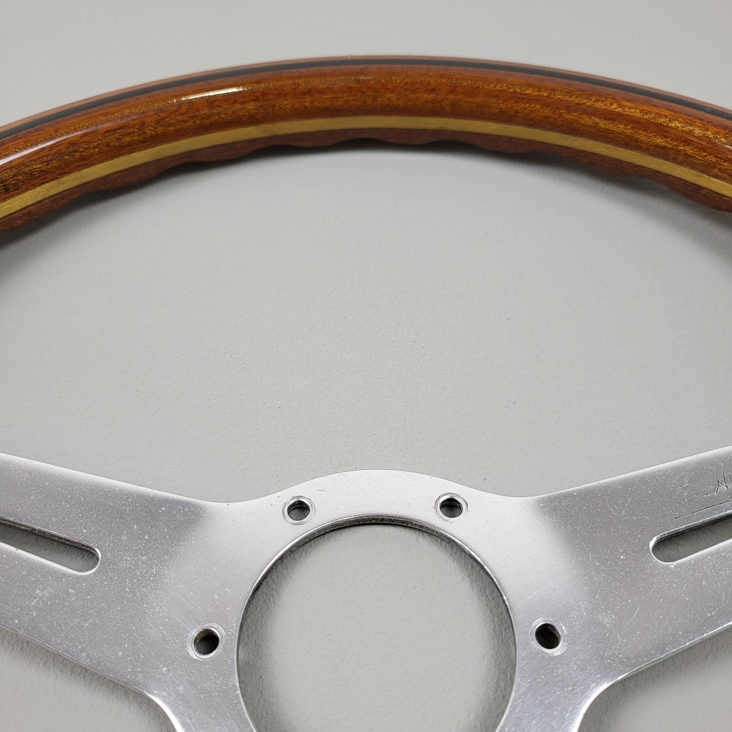 Nardi Classic mahogany wood steering wheel (1979)
