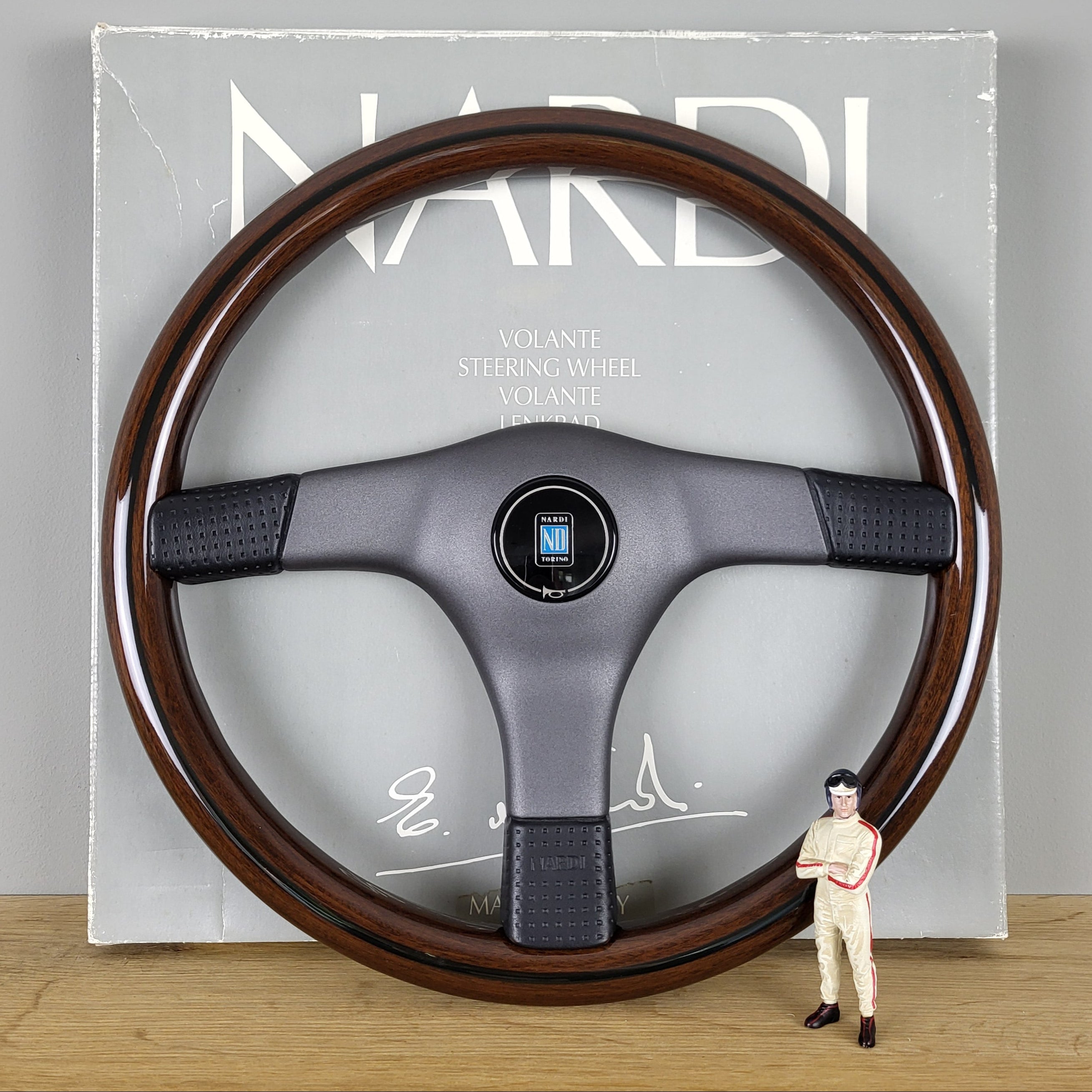 NARDI GARA 3 ガラステアリング ビンテージ NARDI GARA 3 ガラステアリング ビンテージ