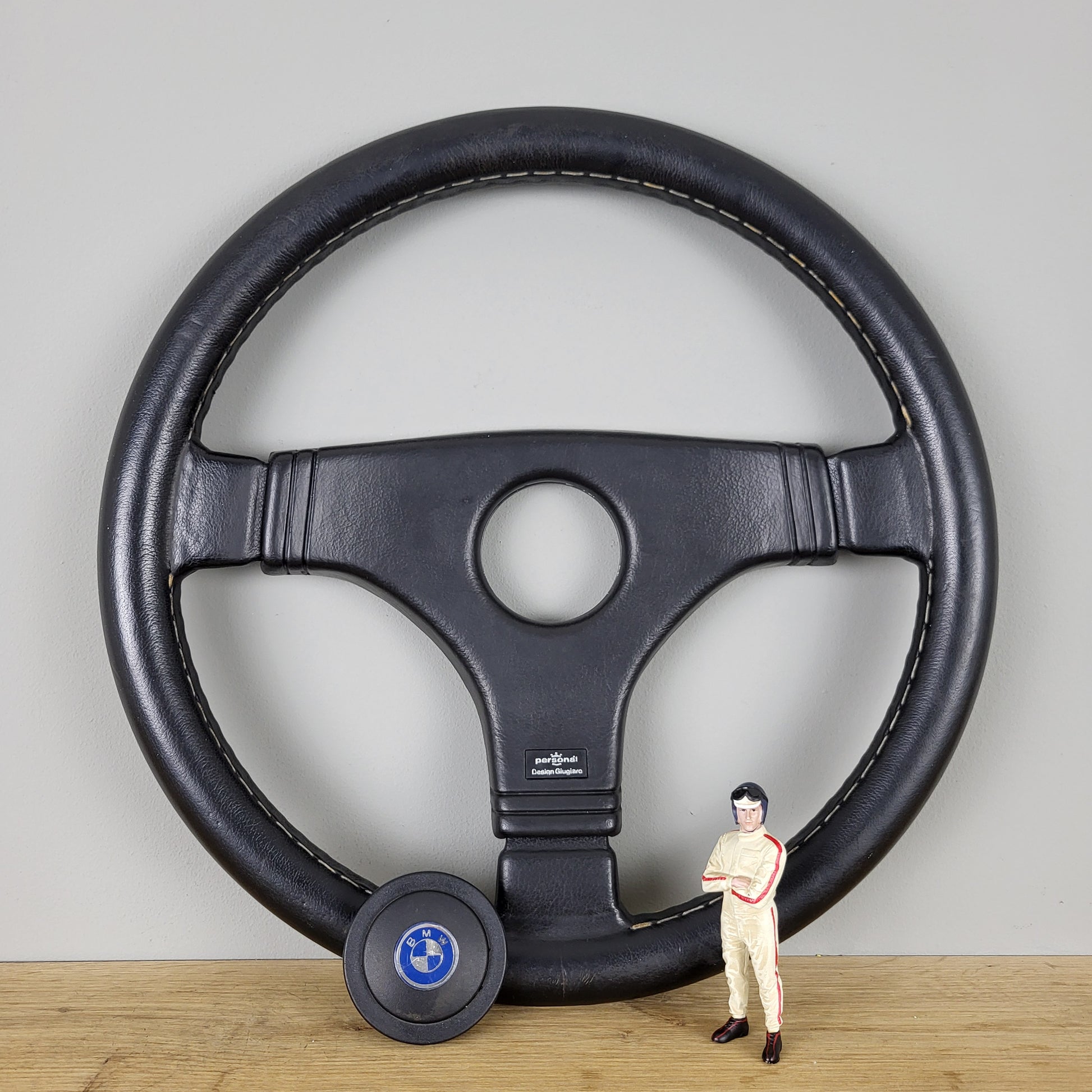 Personal Nardi Giugiaro leather steering wheel (1986) – Classic