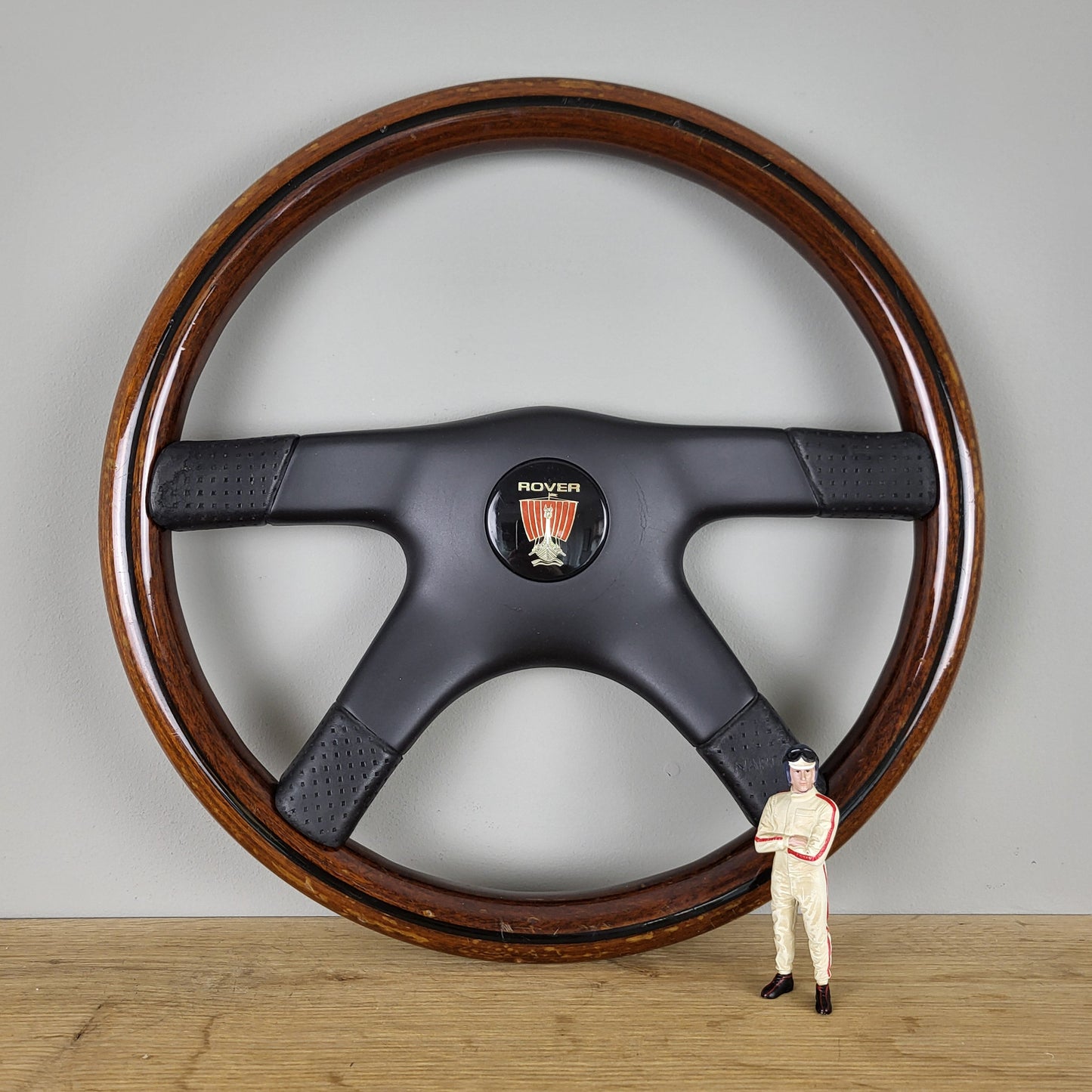 Nardi Gara 4/4 W mahogany wood steering wheel (1990)